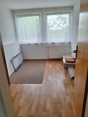 Bild 2 - 3 Zimmer Küche Bad Dachgeschosswohnung in Rastede (ohne Balkon)