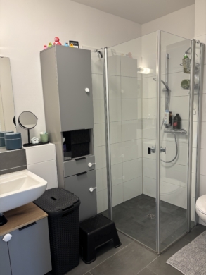 Bild 4 - * ANFRAGESTOPP * Wiefelstede-Metjendorf 3 Zimmer Küche Bad Wohnung